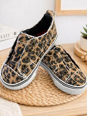 Blowfish Malibu Kids Sneakers Canvas Cheetah Size 6 Toddler NEW WITH BOX